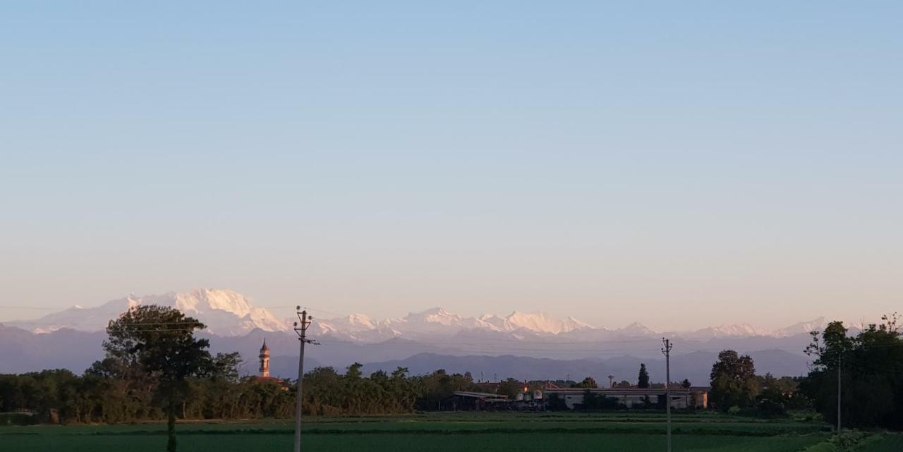 Az.Agr.Cascina Moretta Momo Экстерьер фото
